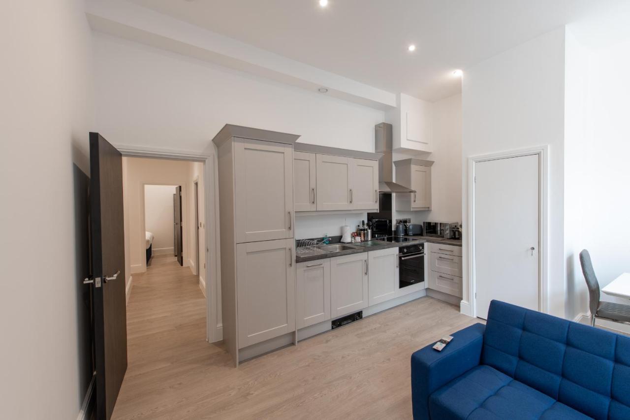 16 Queen Avenue Collection By Happy Days Liverpool